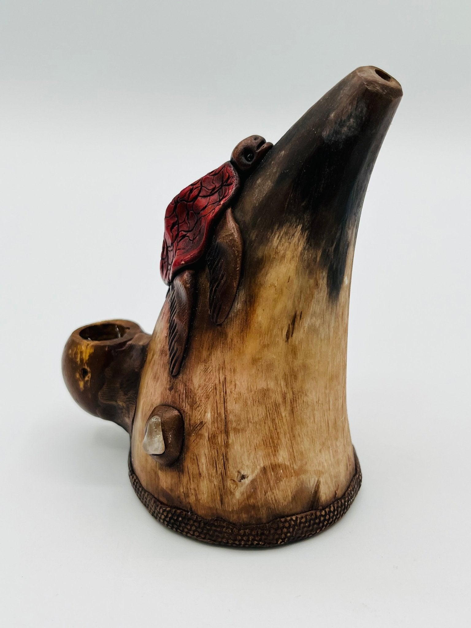 Cuerno with Coconut Seed Pipe by Collective Journey Art