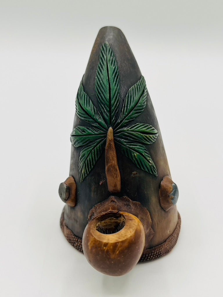 Cuerno with Coconut Seed Pipe by Collective Journey Art