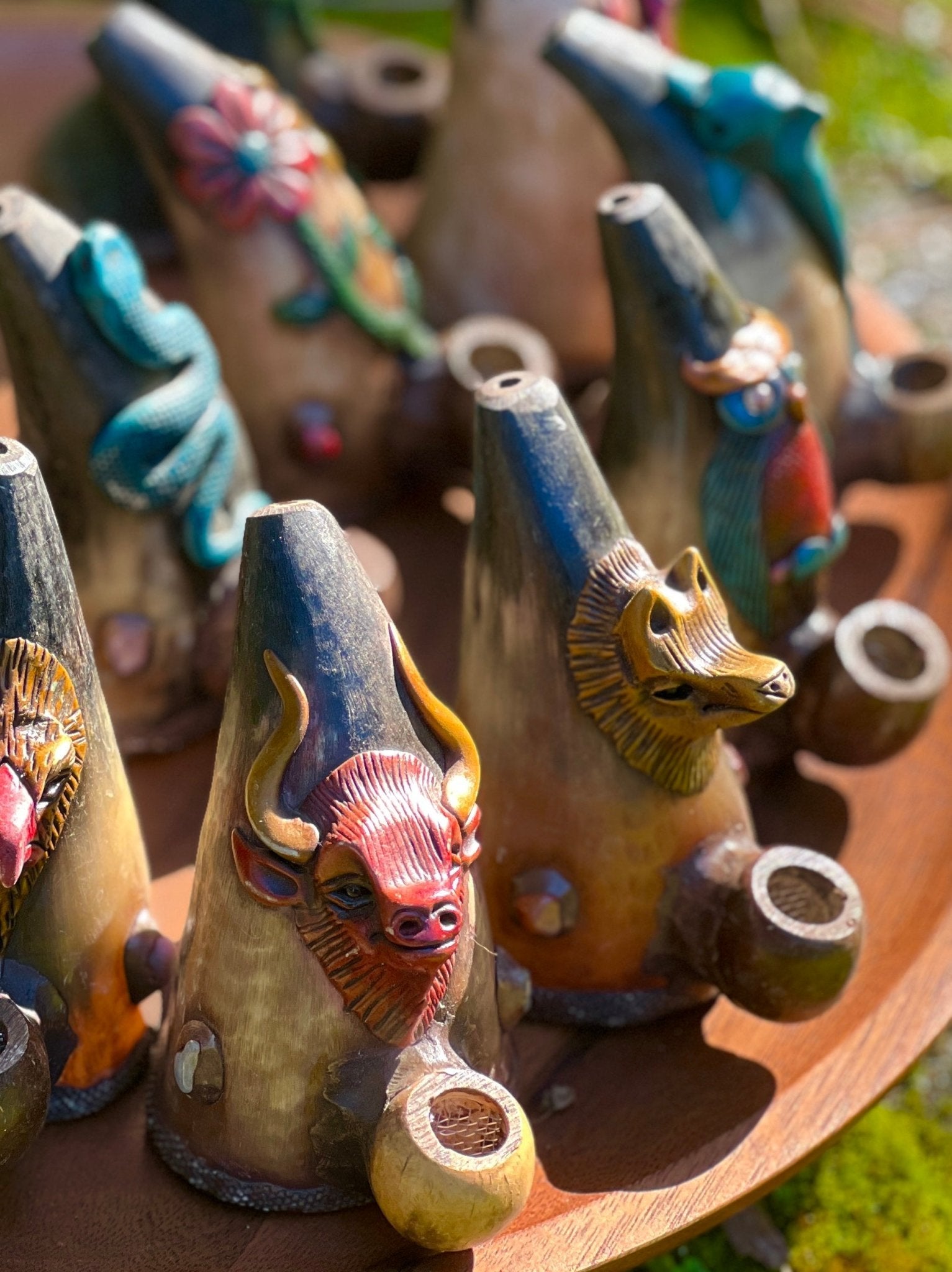 Cuerno with Coconut Seed Pipe by Collective Journey Art